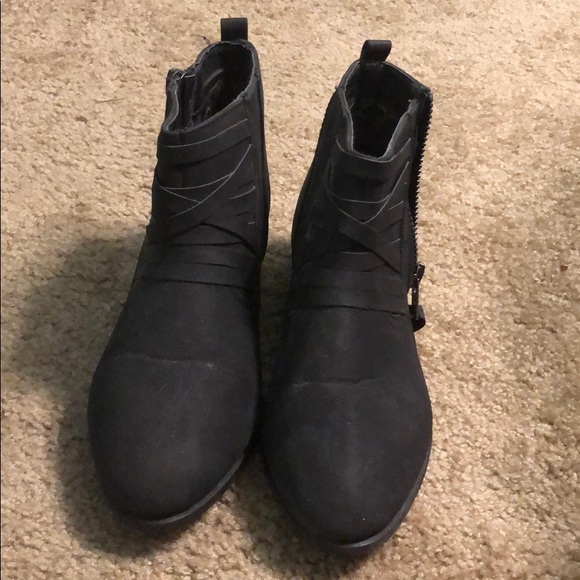 Black Booties - Picture 2 of 4